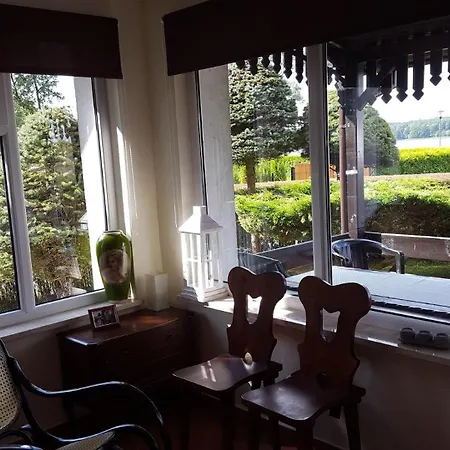 Dom Na Labedziej Tatil Evi Charzykowy